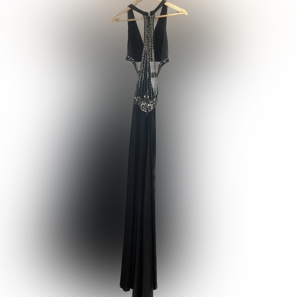Designer Gown - Picture 5 of 6
